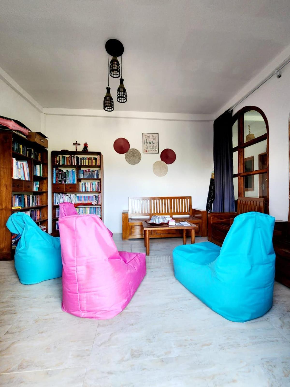 D'Flora Homestay Labuan Bajo Exteriér fotografie