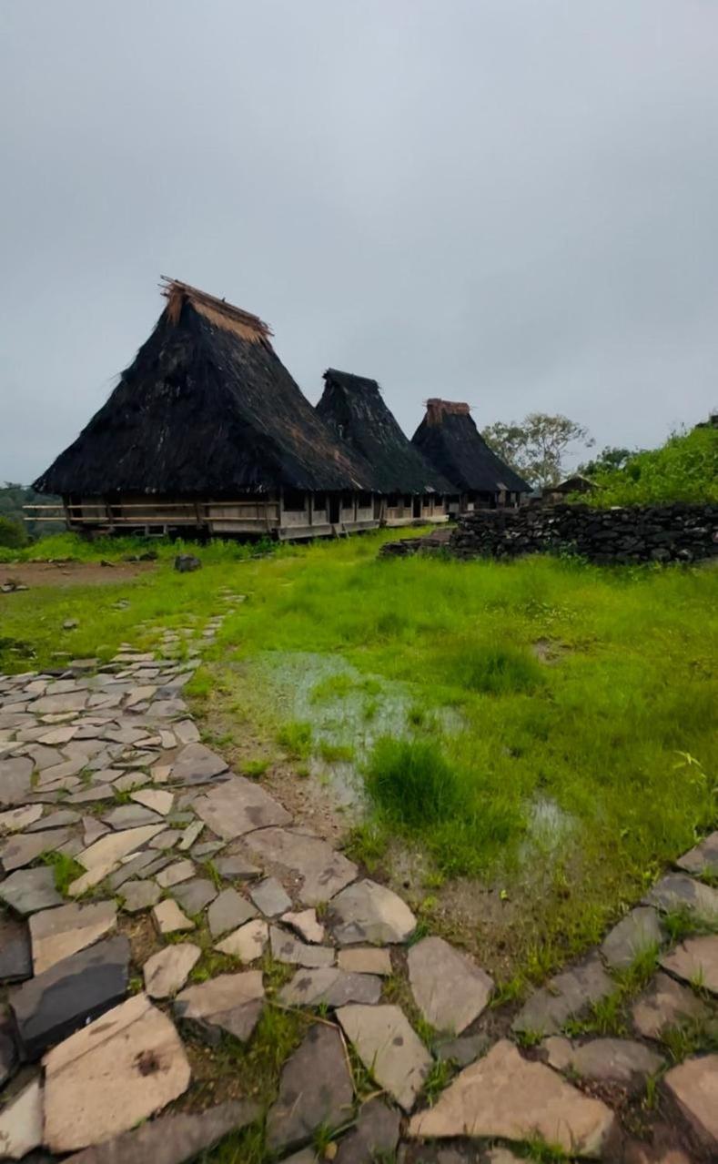 D'Flora Homestay Labuan Bajo Exteriér fotografie